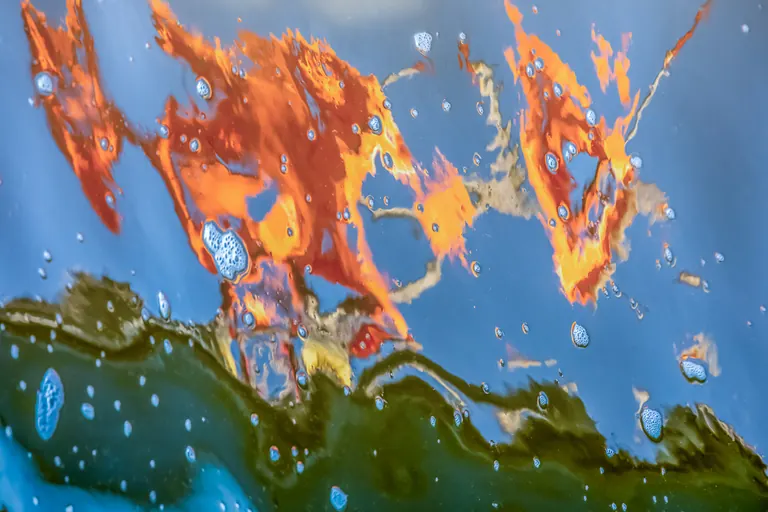 Flamme auf dem Wasser