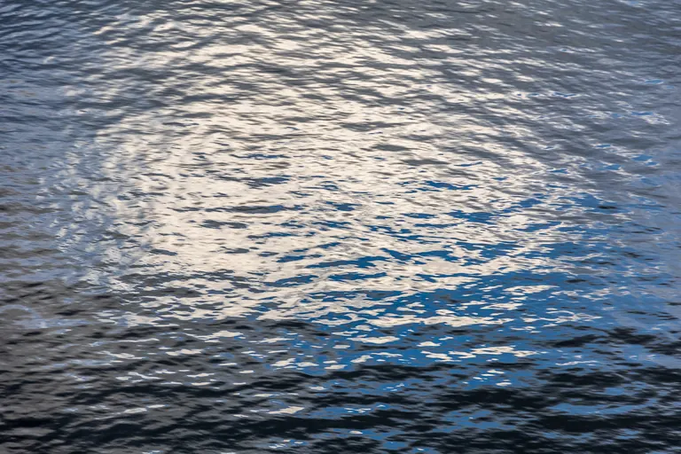 Mond auf dem Wasser