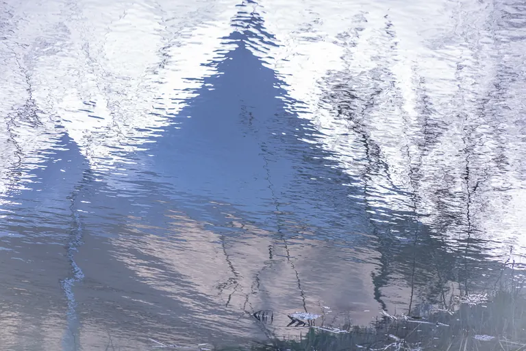 Berg im Wasser